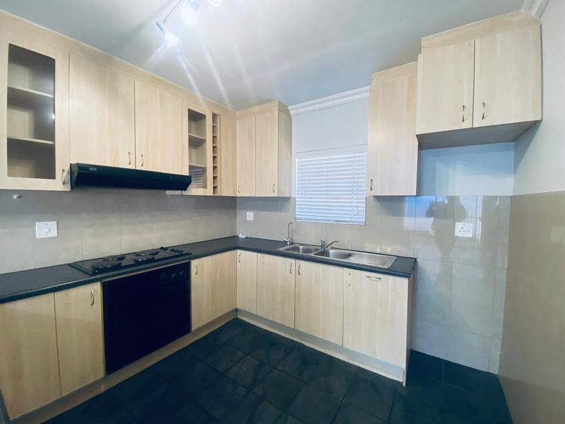 To Let 2 Bedroom Property for Rent in De La Haye Western Cape